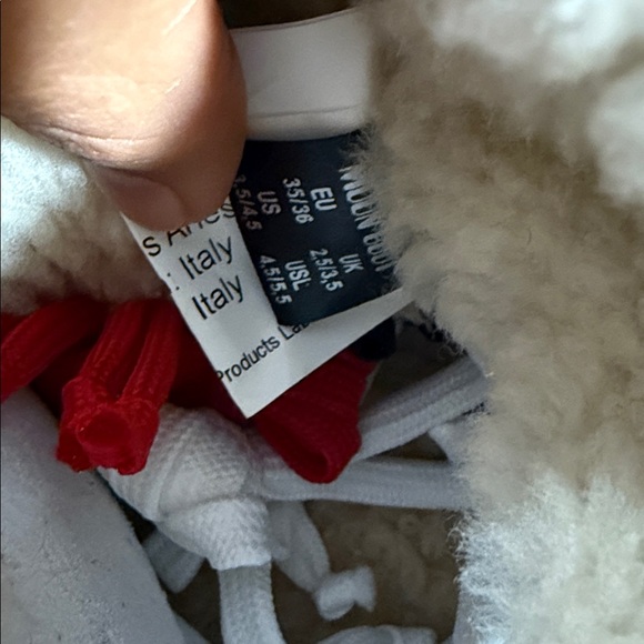 Moon boots x Chloe Cozy Brown and Cream Winter Boots with Tassels - Picture 9 of 9